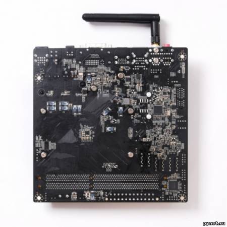 ZOTAC представляет две компактные платформы mini-ITX с чипсетами AMD 800. Изображение 2