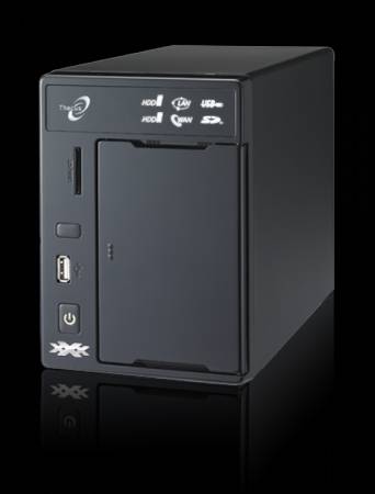 Хранилище HDD Thecus N2200XXX с процессором Intel Atom D525 и двумя портами Gigabit Ethernet. Изображение 1