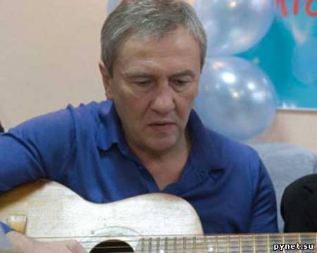Черновецкого скачивают чаще чем Высоцкого