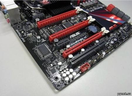 ASUS Rampage III Formula: материнская плата для геймеров. Изображение 2